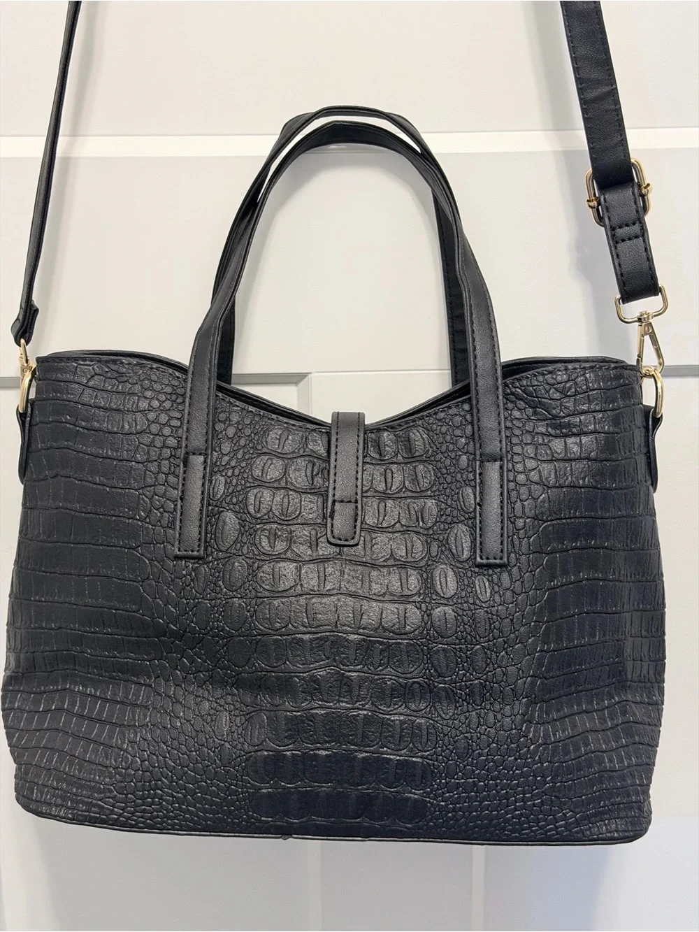 Structured Croc-Embossed Faux Leather Black Tote Bag with Gold Hardware - Picture 3 of 13
